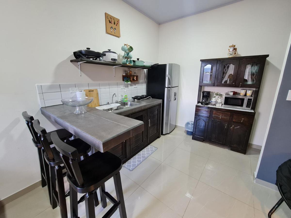 Apartamentos Ave Del Paraiso Alajuela Luaran gambar