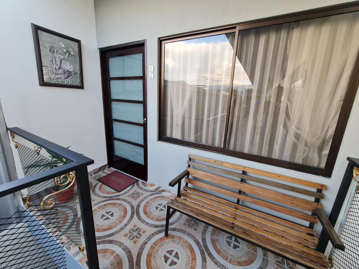 Apartamentos Ave Del Paraiso Alajuela Luaran gambar