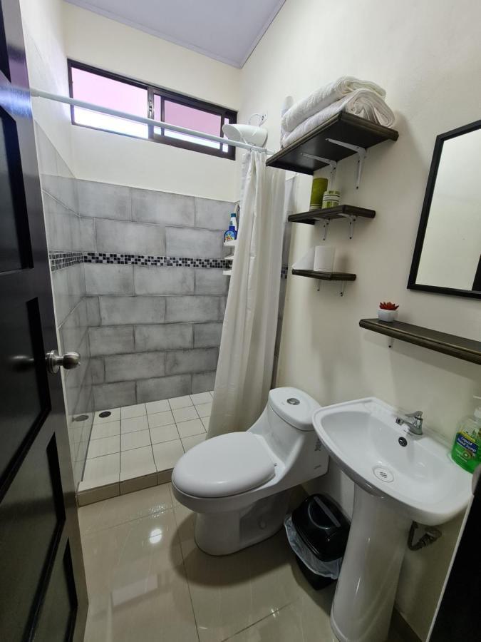 Apartamentos Ave Del Paraiso Alajuela Luaran gambar