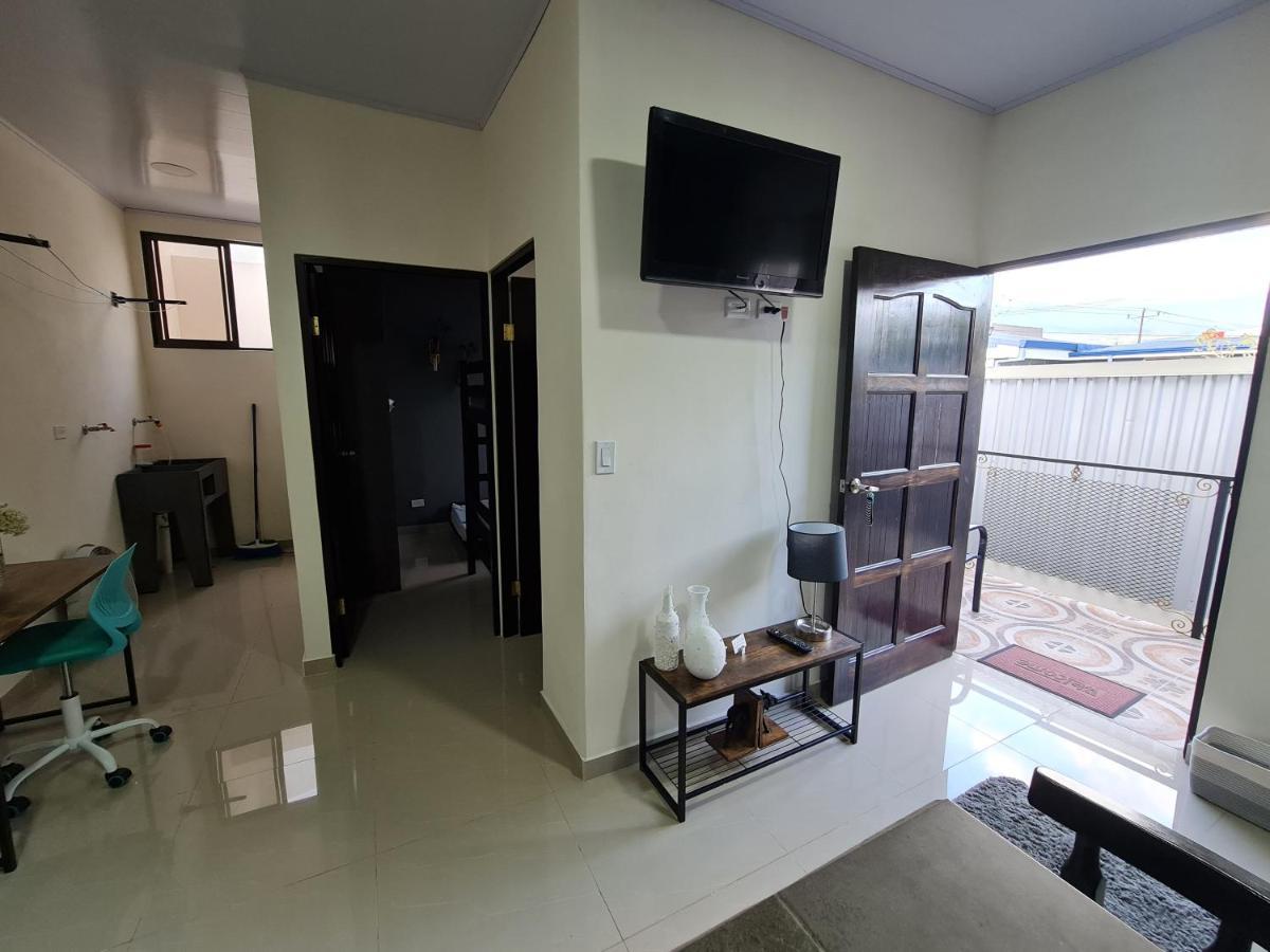 Apartamentos Ave Del Paraiso Alajuela Luaran gambar