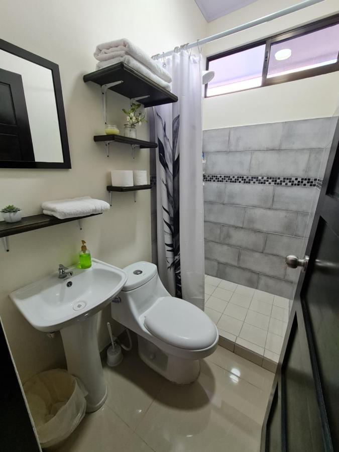 Apartamentos Ave Del Paraiso Alajuela Luaran gambar